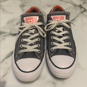 Women’s Converse All Star Chuck Taylor Shoes Sz 8
